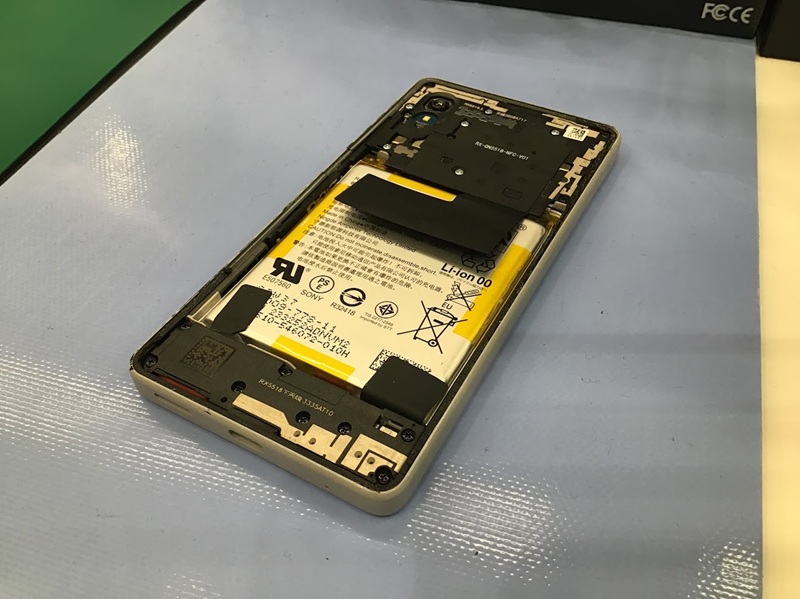 端末のトラブルはスマホ修理工房ウィング上大岡店へ！